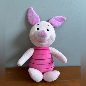 Disney Pink Piglet Stuffed Animal 🐷